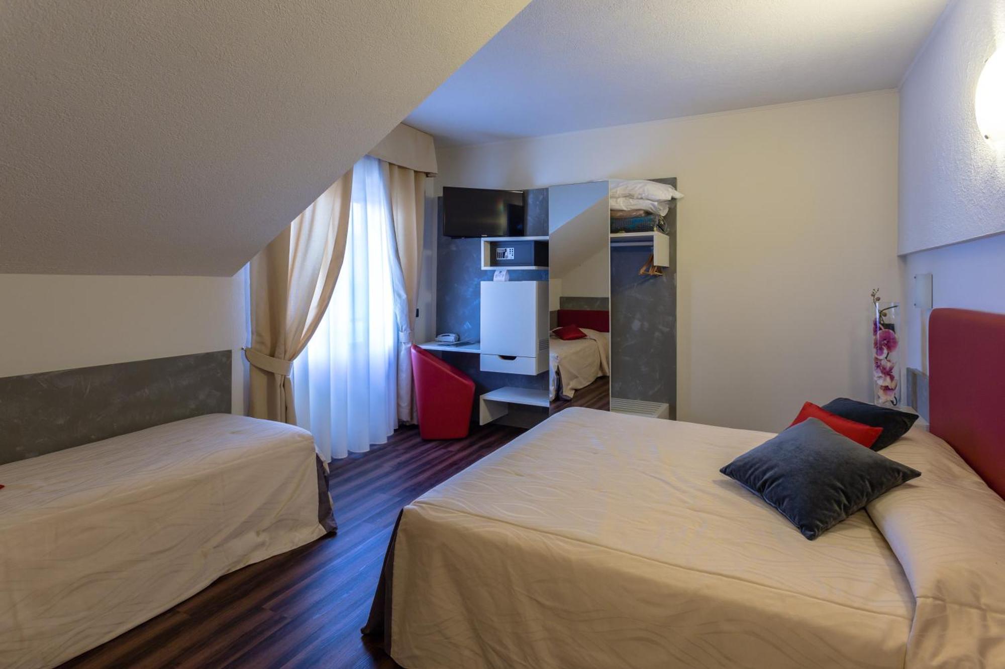 Hotel Le Palme (Adults Only) ดอร์เมลเล็ตโต ภายนอก รูปภาพ